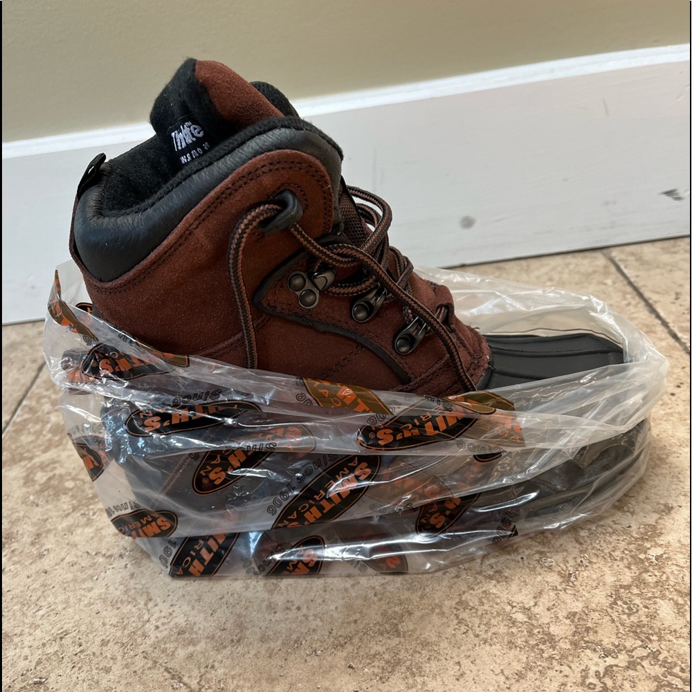 Smiths waterproof hiking boots